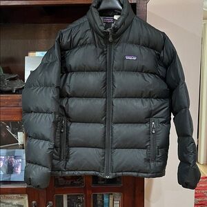 Patagonia Men's Black Puffer Jacket